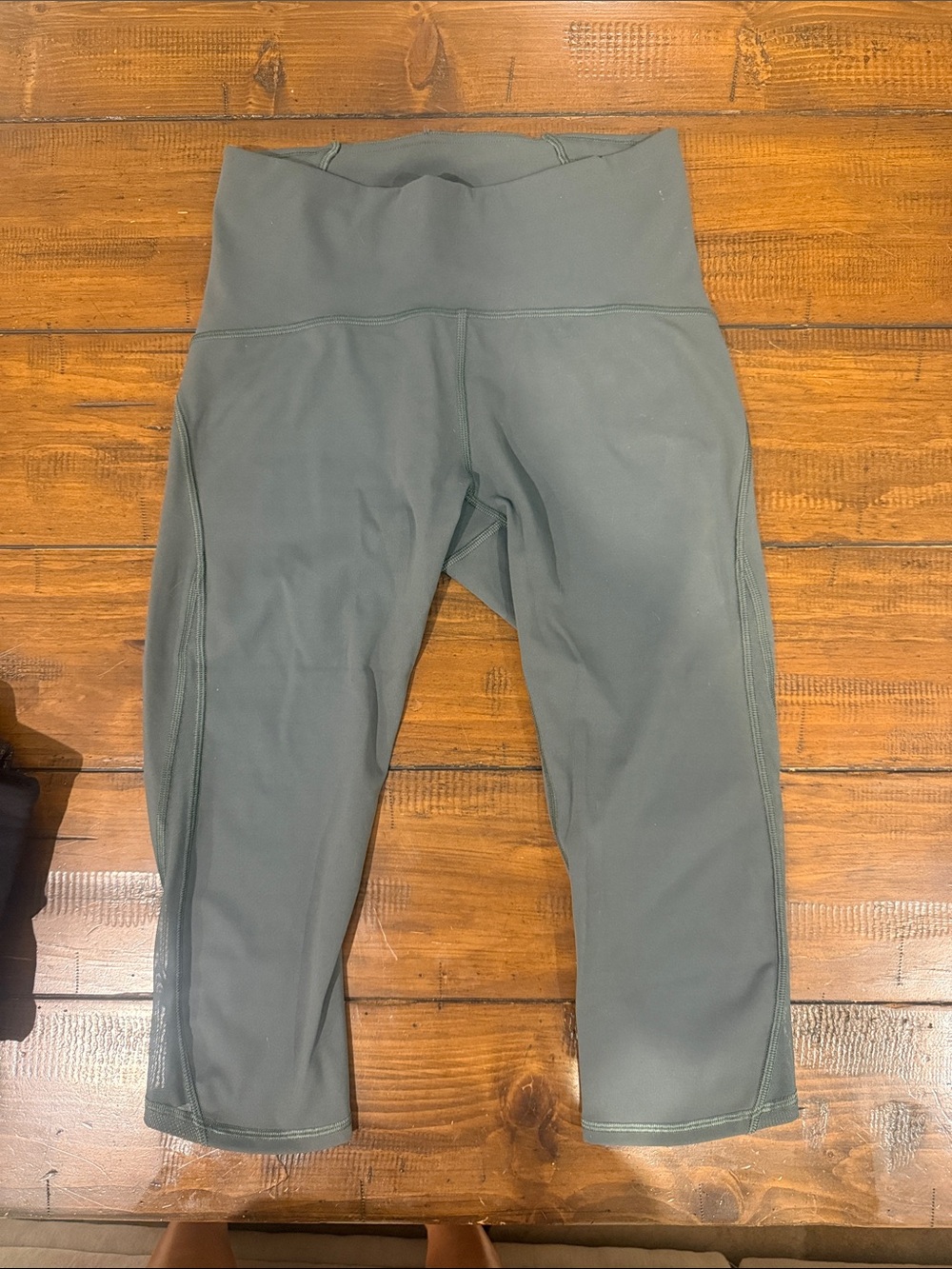 Womens Lululemon High-Waist Active Capri Leggings - Green